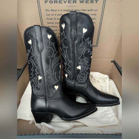 🔥NWT LIMITED RELEASE Tecovas Annie Hearts Black White Snip Toe Cowgirl Boots - Picture 3 of 5